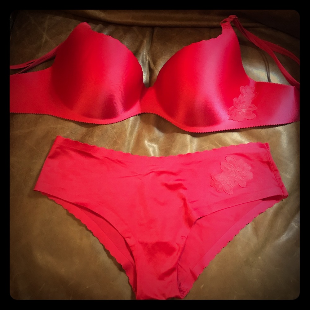 VS bra & panties set